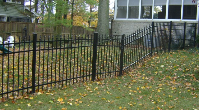 Aluminum Fences in Ohio, Indiana, Kentucky | Mills Fence